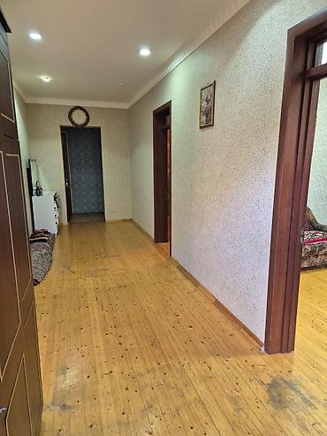 Həyət evləri və villaların satışı: Həyət evi satılır/ Xüsusiyyətlər: - Kürsülü, monolit-fundamentli — 21