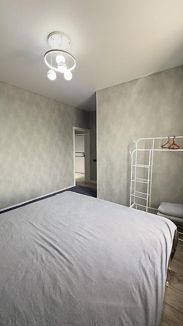 Продажа коттеджей и домов: 5 и более комнат, 200 м², 4 соток, Бишкек, Агентство недвижимости — 21