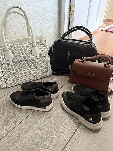 Сумки: Кроссовки, 32, Adidas, Б/у, цвет - Черный — 1
