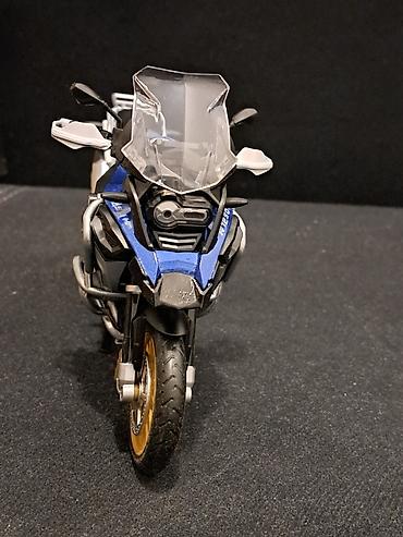 Figurice i makete: Motor BMW R1250 GS 1/12 NOVO! Vrhunski odradjen model BMW-a R1250 — 9