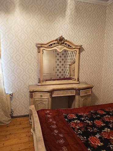 mebel kreditle: Klassik üslubda yatacaq otağı dəsti Tərkibi: - İri 5 qapılı dolab — 3
