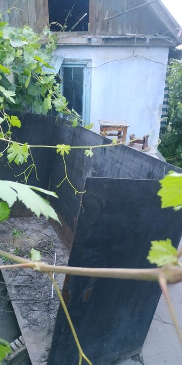 угольник металл: Металл / железо продаю. размер: -длинна2,0метра -ширина70см