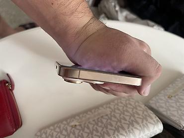 ayfon 14 puro: IPhone 16 Pro Max, Qızılı, Barmaq izi, Simsiz şarj, Face ID — 5