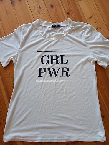 veb vatsap com: Qadın T‑şerti – SHEIN - Rəng: Ağ - Üz hissəsində qara yazı: “GRL PWR” — 1