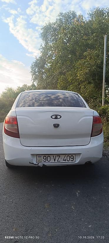 lada siti: Lada Granta sedan – ağ rəng Texniki və xarici xüsusiyyətlər: - Kuzov — 2