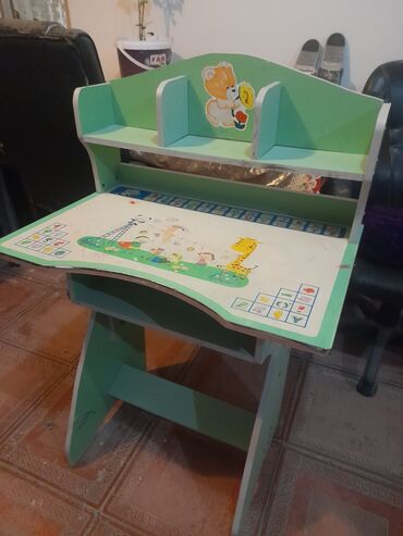 Детские столы: Б/у, Для девочки и мальчика