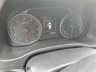 Продажа авто: Hyundai Avante: 2018 г., 1.6 л, Автомат, Бензин, Седан — 8