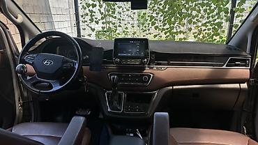 6 2: Hyundai H-1: 2018 г., Автомат, Минивэн — 8