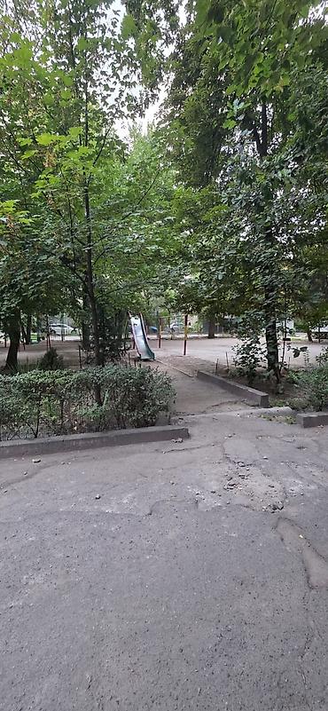 очен срочно: 2 комнаты, 41 м², Бишкек Парк ТРЦ 104 серия, 3 этаж, Старый ремонт — 10