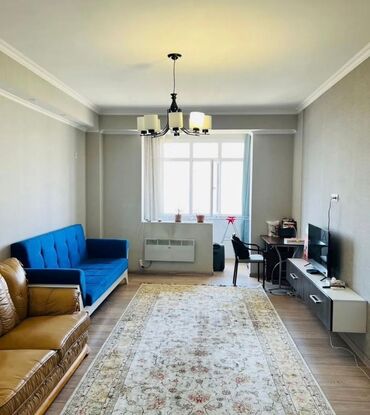 срочно в связи с переездом: Студия, Риэлтор, Без подселения, С мебелью полностью