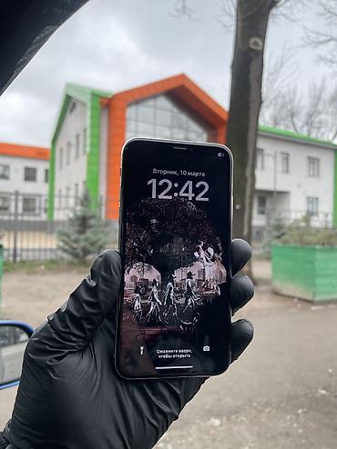 Apple iPhone: IPhone X, Б/у, 64 ГБ, Белый, 72 % — 4