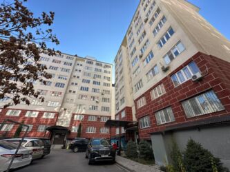 продам квартиру французский квартал бишкек: 1 бөлмө, 43 кв. м, Элитка, 8 кабат, ПСО (өзү оңдоп түзөтүп бүтүү үчүн)