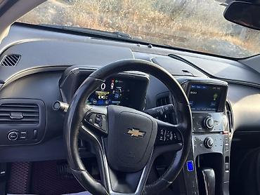 byd e2 2025: Chevrolet Volt: 2014 г., 1.4 л, Автомат, Гибрид, Хэтчбэк — 9