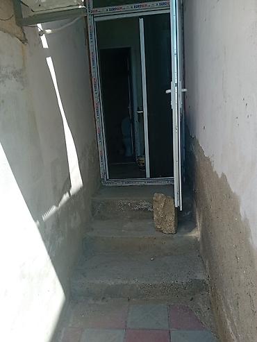 demir qaraj satilir: 2 otaqlı, 43 kv. m, Orta təmir — 4