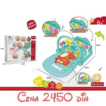 Podloge za igru: Muzička prostirka za bebе sa klavirom i visećim igračkama (0+) - — 2