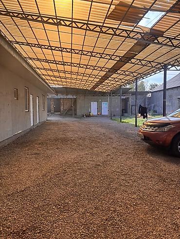 в новопокровке: 5 комнат, 154 м², 6 соток, Бишкек, Аламедин-1 мкр Собственник — 4