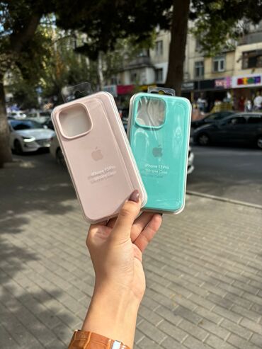 iphone se kabro: IPhone 13 pro silicone case 😍 Hər rəngdə var ✅ Hər biri sadece 9Azn ✅