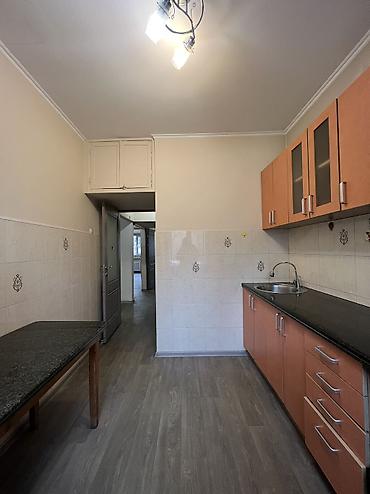 Продажа квартир: 3 комнаты, 67 м², 105 серия, 1 этаж, Косметический ремонт — 2