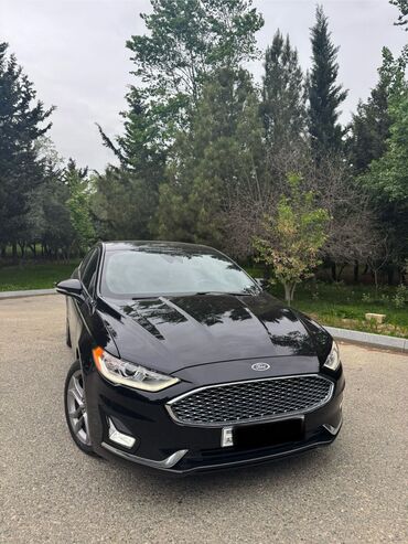 ford eskape: Ford Fusion: 1.5 l | 2019 il 90000 km Sedan