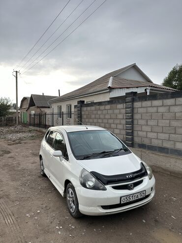 продаю культиватор: Honda Fit: 2003 г., 1.3 л, Автомат, Бензин, Седан