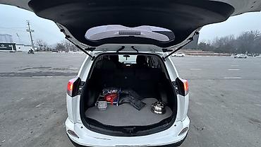 Toyota: Toyota RAV4: 2018 г., 2.5 л, Вариатор, Гибрид, Кроссовер — 12