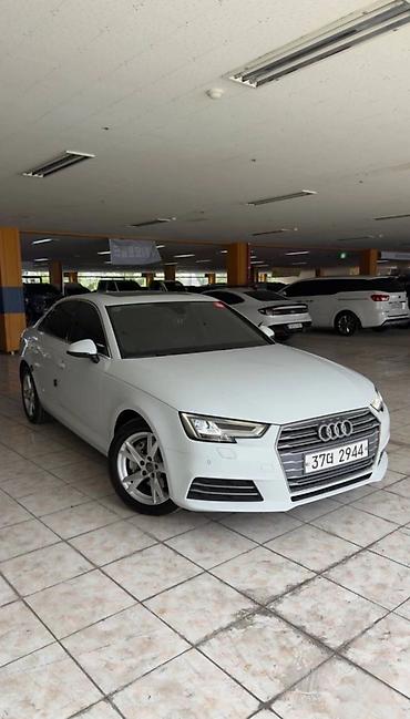 ауди а1: Audi A4: 2018 г., 2 л, Робот, Дизель, Седан — 1