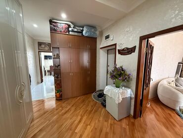 Yeni tikili: 8-ci kilometr, 2 otaqlı, Yeni tikili, m. Qara Qarayev, 86 kv. m -da lalafo.az — 9 Yeni tikili: 8-ci kilometr, 2 otaqlı, Yeni tikili, m. Qara Qarayev, 86 kv. m — 9