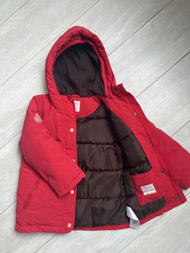 офисная одежда: Продаю детскую зимнюю куртку от бренда Li-Ning б/у в хорошем