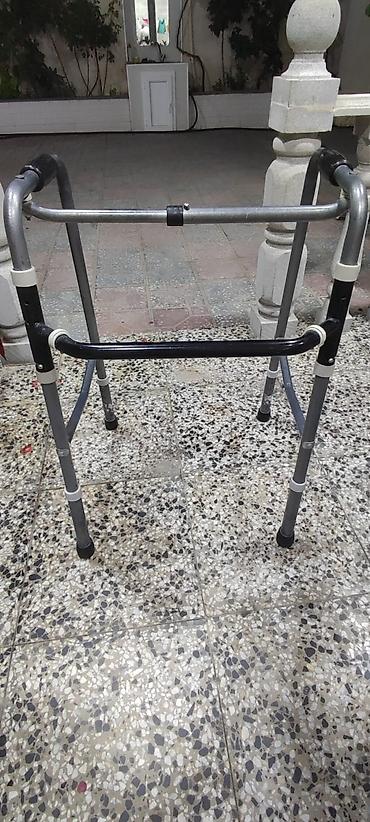 Медтовары: Yeriş dəstəyi və qolaltı ağac dəstəsi - Yeriş üçün metal “walker” – — 1
