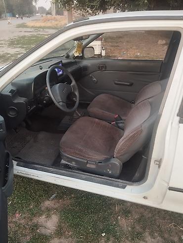 крыло на фит: Suzuki Swift: 1989 г., 1.3 л, Механика, Бензин, Хэтчбэк — 3