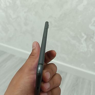 Apple iPhone: IPhone 7, Черный — 5