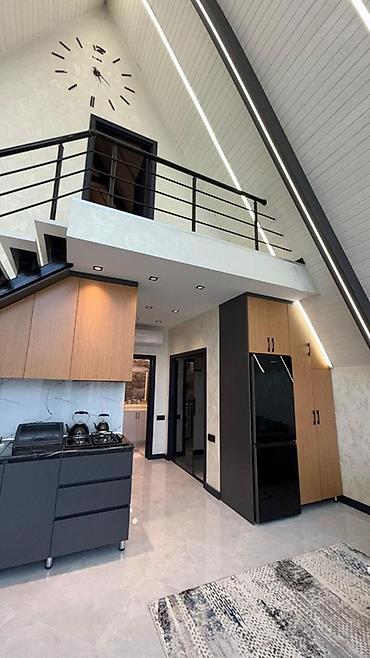Günlük kirayə evlər: A-Frame tipli müasir bağ evi – hovuzlu - Memarlıq: Üçbucaq formalı — 20