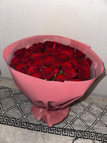 сколько стоит букет из бабочек: Букет из красных роз (спрей-розы) - Пышная композиция из множества