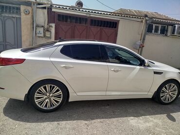 masin elanlari: Kia Optima: 0.2 l | 2012 il Sedan