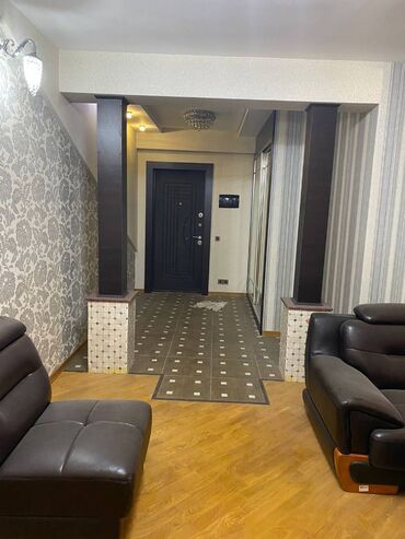 Yeni tikili: 3 otaqlı, Yeni tikili, m. Nəriman Nərimanov, 135 kv. m — 2