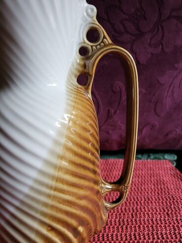 Čajnici: Bokal nov Zajecar porcelan. 70te. Bokal je radila i fena — 4