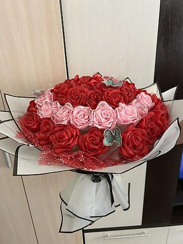 standing mirror: 🌹 **Роскошный авторский букет из атласных роз с глиттером** ✨ * — 1
