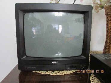 черные телевизор: Телевизор и видеоплеер " AKAI " производство япония . диагональ 34см