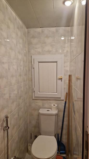 7ci mk: Kirayə 2 otaqlı, tam mebelli və texnikalı mənzil. - Qonaq otağı — 8