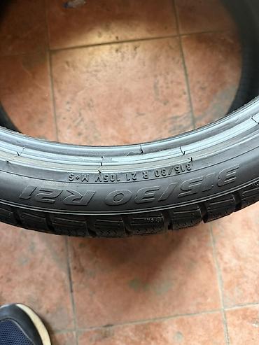 330 рх: Зимние шины 275/35 R21 103V M+S - Размер: 275/35 R21 - Индекс — 5