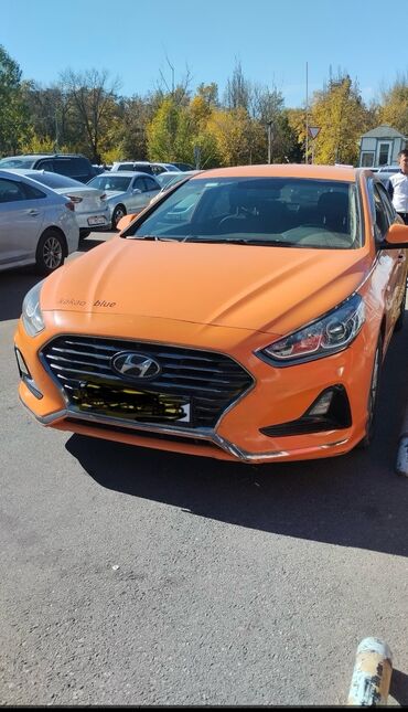 машина в аренду на 3 дня: Сдаю в аренду: Легковое авто, Под такси