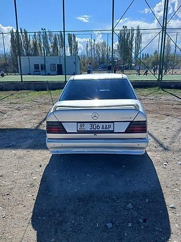 Mercedes-Benz W124: 1992 г., 2 л, Кол менен иштөөчү, Бензин, Седан — 3