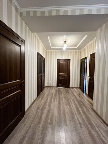 купить квартиру в центре бишкека: 3 комнаты, 100 м², Элитка, 7 этаж, Косметический ремонт