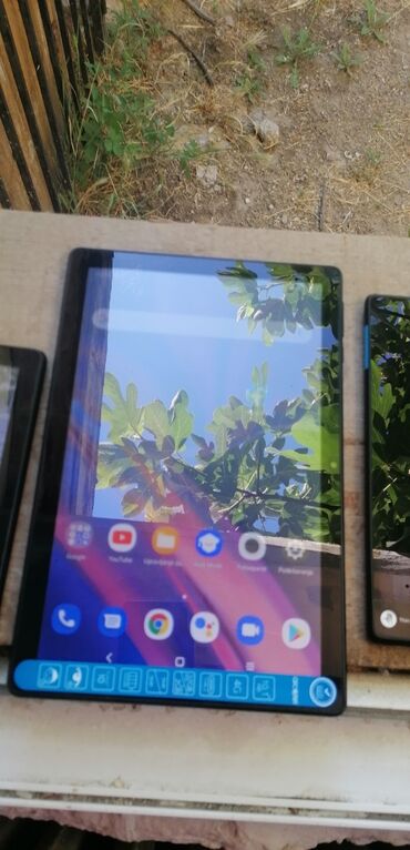 Tableti: Hp 4kom 100e sam Akatel tableti 20.000din 4kom sve novo. PODRŽAVA — 20