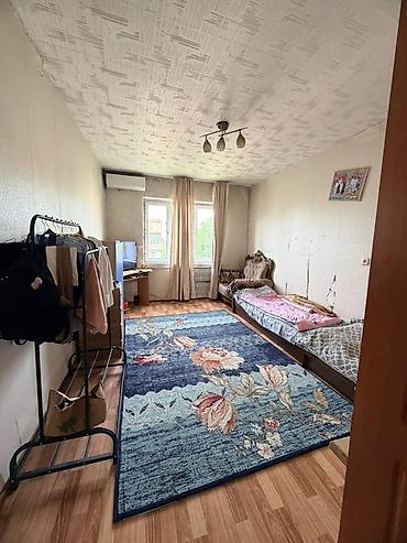 жилье в канте: 2 комнаты, 50 м², Аламедин-1 мкр 105 серия, 5 этаж, Старый ремонт — 1