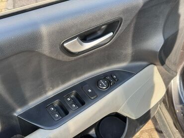 Kia: Kia Stonic: 2018 г., 1.6 л, Автомат, Дизель, Хэтчбэк — 7