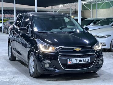 Chevrolet: Chevrolet Spark: 2016 г., 1 л, Вариатор, Бензин, Хэтчбэк
