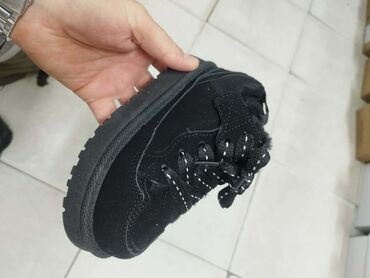 Patike: Dečje zimske patike/čizmice sa toplom postavom - Brojevi: 25–36 — 10