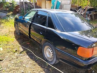 Audi 100: 1992 г., 1.8 л, Механика, Бензин, Седан