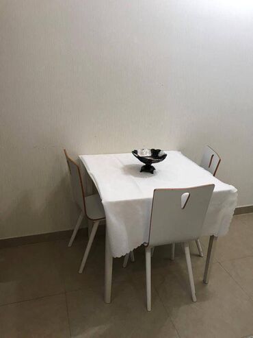 Uzunmüddətli kirayə mənzillər: Qələbə dairəsinnən 20 yanvar metrosuna qalxan yolda 18 mərtəbəli — 12